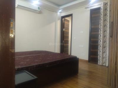Bedroom Image of 2200 Sq.ft 4 BHK Builder Floor for rent in Vikaspuri New Delhi for Rs. 100000