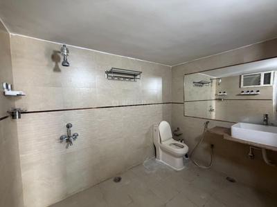 Bathroom Image of 2400 Sq.ft 3 BHK Independent House for rent in Jubilee Hills Hyderabad for Rs. 45000