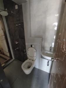 Bathroom Image of 860 Sq.ft 2 BHK Apartment / Flat for rent in Dadar West Mumbai for Rs. 120000