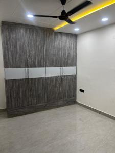 Bedroom Image of 1400 Sq.ft 3 BHK Builder Floor for rent in Mansarover Garden New Delhi for Rs. 50000