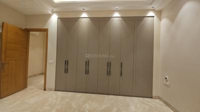 Bedroom Image of 1800 Sq.ft 3 BHK Builder Floor for rent in Green Park New Delhi for Rs. 250000