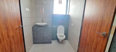 Bathroom Image of 2024 Sq.ft 3 BHK Apartment / Flat for rent in Manesar Gurgaon for Rs. 29000