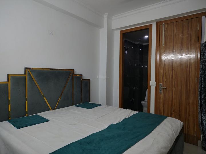 Maidan Garhi Bedroom 1