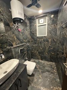 Bathroom Image of Looking 2 female flatmate in 4bhk in Sector 67, Gurgaon
