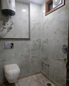 Bathroom Image of 950 Sq.ft 3 BHK Builder Floor for sale in Govindpuri New Delhi for Rs. 6000000