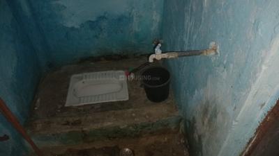 Bathroom Image of 450 Sq.ft 1 BHK Independent House for rent in Deo Bagh Gwalior for Rs. 5000