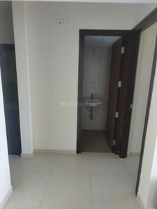 Bathroom Image of 500 Sq.ft 1 BHK Apartment / Flat for rent in Shapoorji Vanaha, Bavdhan Pune for Rs. 25000