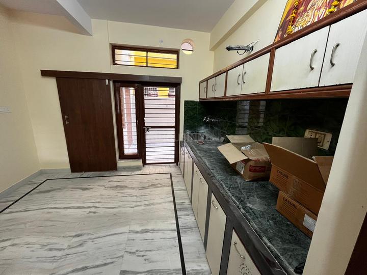 Sector 7 mansarover Shipra path Main Image 1