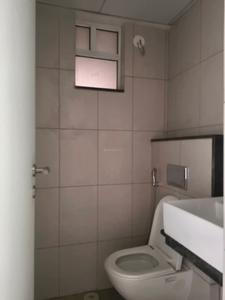 Common Bathroom Image of 645 Sq.ft 1 BHK Apartment / Flat for sale in Godrej Green Vistas, Mahalunge Pune for Rs. 5200000