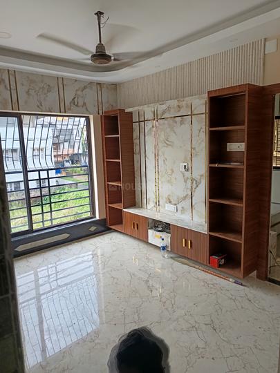 Glamour Building Main Image 1