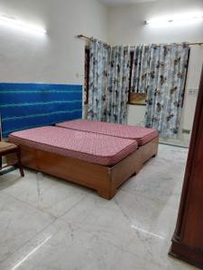 Bedroom Image of 3000 Sq.ft 4 BHK Independent House for rent in Chittaranjan Park New Delhi for Rs. 130000