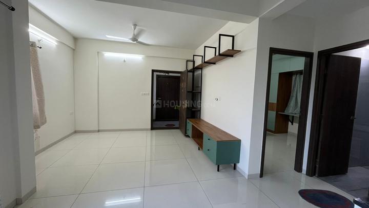 Kalyan Nagar Main Image 1