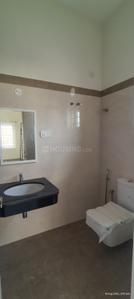 Bathroom Image of 1100 Sq.ft 2 BHK Apartment / Flat for rent in Thoraipakkam Chennai for Rs. 35000