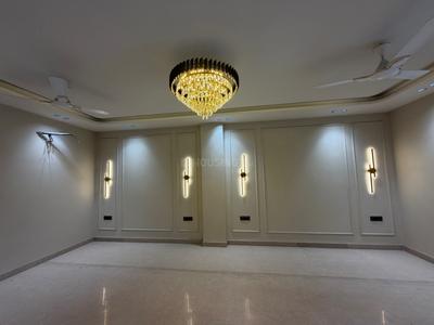 Hall Image of 1426 Sq.ft 3 BHK Builder Floor for sale in Mukherjee Nagar New Delhi for Rs. 24000000