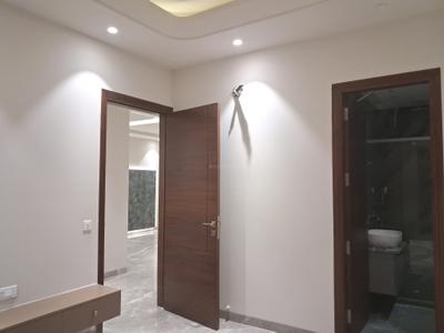 Bedroom Image of 1800 Sq.ft 3 BHK Builder Floor for sale in Paschim Vihar New Delhi for Rs. 35000000