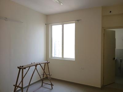 Bedroom Image of 750 Sq.ft 3 BHK Apartment / Flat for rent in Pyramid Infinity, Sector 70 Gurgaon for Rs. 21000