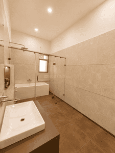 Image of 5600 Sq.ft 5 BHK Villa for sale in Shankar Nagar, Raipur for Rs. 39600005