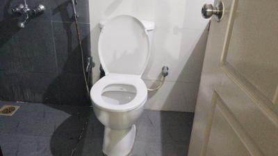 Gulmohar Parkview Bathroom Two 4