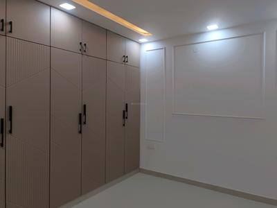 Bedroom Image of 1400 Sq.ft 4 BHK Builder Floor for sale in Rohini Sector 28 New Delhi for Rs. 16000000