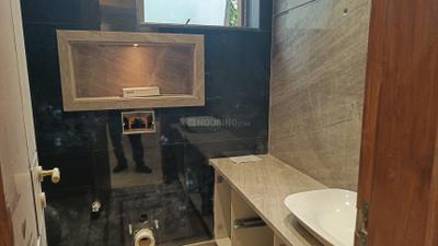 Image of 2000 Sq.ft 3 BHK Builder Floor for sale in Safdarjung Enclave, New Delhi for Rs. 65000000