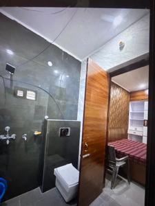 Bathroom Image of 1000 Sq.ft 2 BHK Builder Floor for rent in Gillco Valley, Sector 127 Mohali for Rs. 21000