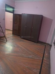 Bedroom Image of 1000 Sq.ft 2 BHK Builder Floor for rent in Sector 7 Gurgaon for Rs. 15000