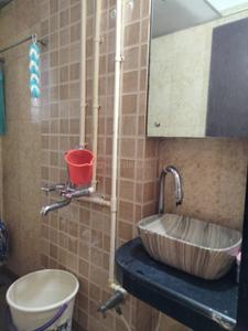 Bathroom Image of 701 Sq.ft 2 BHK Apartment / Flat for sale in Matunga West Mumbai for Rs. 28000000