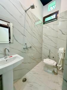 Bathroom Image of 1960 Sq.ft 4 BHK Independent House for sale in Alliance Suncity Vistaar, Sun City Vistaar Bareilly for Rs. 9500000