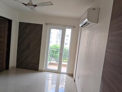 Bedroom Image of 1700 Sq.ft 3 BHK Apartment / Flat for rent in Shalimar Oneworld Vista, Gomti Nagar Lucknow for Rs. 42000