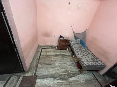 Image of 250 Sq.ft 1 BHK Builder Floor for rent in Alpha I, Greater Noida for Rs. 3700