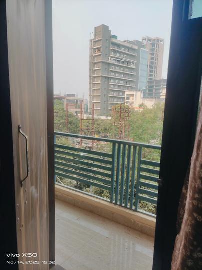 Balcony Image of BLJ HOMES LUXURY PG in Sector 73, Noida
