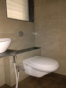 Common Bathroom Image of 1250 Sq.ft 2 BHK Apartment / Flat for rent in Kumar Kruti, Kalyani Nagar Pune for Rs. 42000