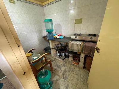 Kitchen Image of 580 Sq.ft 1 BHK Apartment / Flat for rent in Naktala Kolkata for Rs. 13000