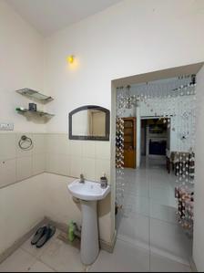 Bathroom Image of 1150 Sq.ft 2 BHK Apartment / Flat for rent in Gaana Regency, Kumaraswamy Layout Bengaluru for Rs. 30000