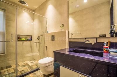 Bathroom Image of 4675 Sq.ft 7 BHK Apartment / Flat for sale in Parijat, Worli Mumbai for Rs. 312000000