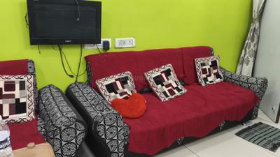 Living Room Image of 900 Sq.ft 2 BHK Apartment / Flat for rent in Dhyan Residency, Harni Vadodara for Rs. 18000