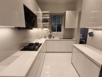 Kitchen Image of 2350 Sq.ft 3 BHK Apartment / Flat for sale in Raheja Atlantis 1, Juinagar Navi Mumbai for Rs. 55000000