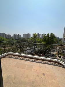 Balcony Image of 900 Sq.ft 2 BHK Apartment / Flat for sale in Magarpatta Cosmos Apartment, Magarpatta City Pune for Rs. 16000000