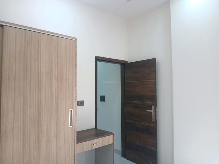 Naraina Vihar, Naraina Bedroom One 1