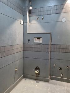 Common Bathroom Image of 900 Sq.ft 3 BHK Apartment / Flat for sale in Hans Luxury Floor, Vikas Nagar New Delhi for Rs. 5510000