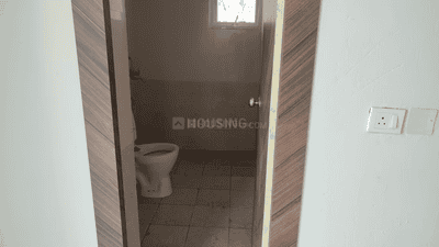 Image of 950 Sq.ft 2 BHK Apartment / Flat for sale in Shree Green Court, Sector 90, Gurgaon for Rs. 7000000