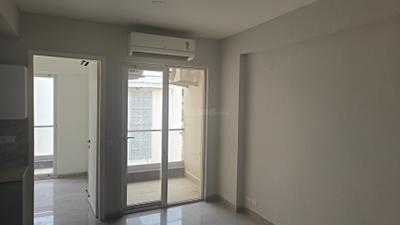 Living Room Image of 1010 Sq.ft 2 BHK Builder Floor for rent in Signature Global City 92, Sector 92 Gurgaon for Rs. 23000