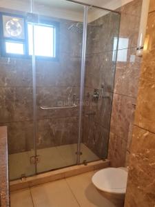 Bathroom Image of 5750 Sq.ft 5 BHK Apartment / Flat for sale in Ambience Lagoon, DLF Phase 3 Gurgaon for Rs. 119500000