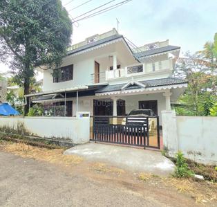 Image of 16000 Sq.ft 3 BHK Independent House for sale in Alangad, Kochi for Rs. 4600000