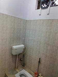 Bathroom Image of 900 Sq.ft 1 BHK Independent House for rent in Manoharpura Mathura for Rs. 8500