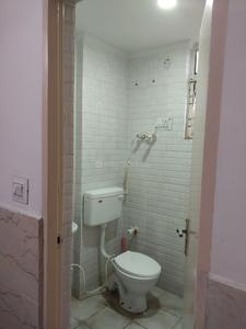 Bathroom Image of 965 Sq.ft 2 BHK Apartment / Flat for rent in Trehan Ags Green Extn, Nagla Samawadi Alwar for Rs. 9000