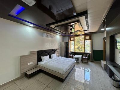 Bedroom Image of 2700 Sq.ft 4 BHK Builder Floor for sale in Naraina New Delhi for Rs. 55000000