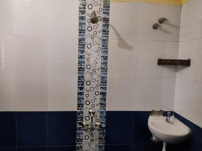 Bathroom Image of 1400 Sq.ft 2 BHK Independent House for rent in Somarasempettai Tiruchirappalli for Rs. 12000