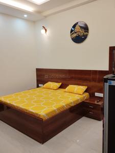 Bedroom Image of 550 Sq.ft 1 RK Independent House for rent in Sarita Vihar New Delhi for Rs. 16000