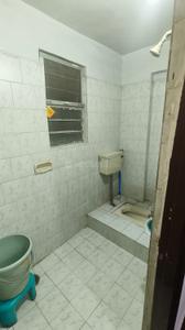Bathroom Image of 1000 Sq.ft 2 BHK Apartment / Flat for sale in Aundh Pune for Rs. 10500000
